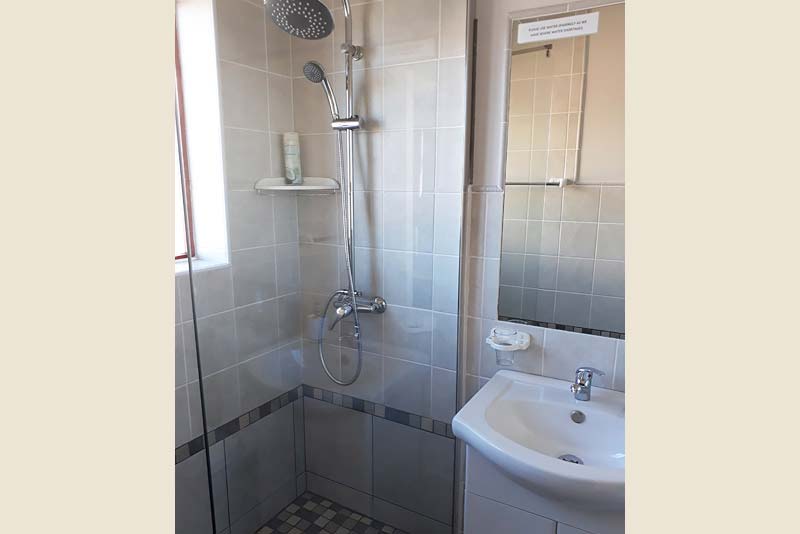 Small Thyme bathroom