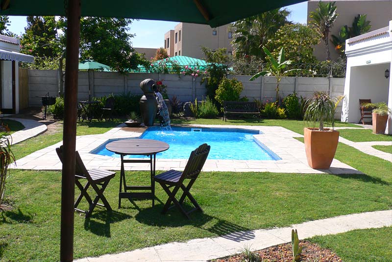 The tranquil garden and pool