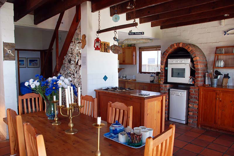 Ceol Na Mara - self catering right on the beach at Paternoster