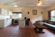 Flat 7 - Inyathi Guest Lodge Self Catering in Knysna