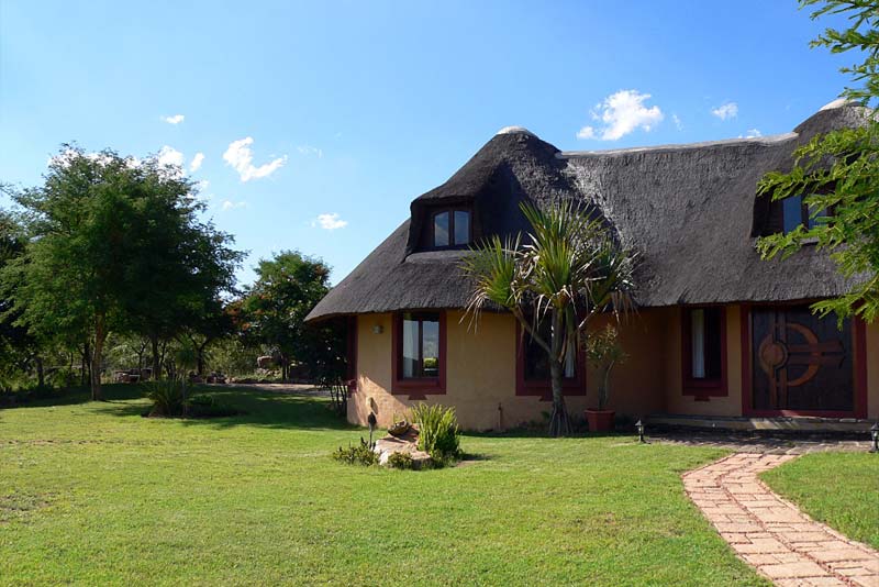 Front of Izintaba Lodge