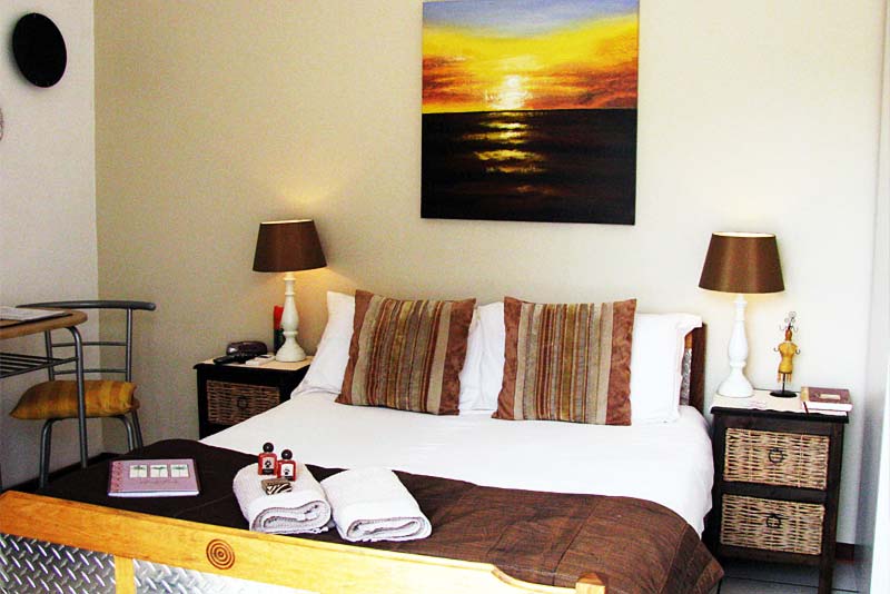 Room 6 Double bed