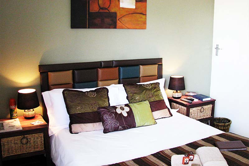 Room 7 Double bed