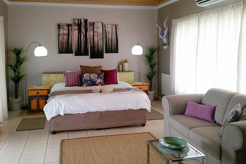 Room 11 Luxury King Bed