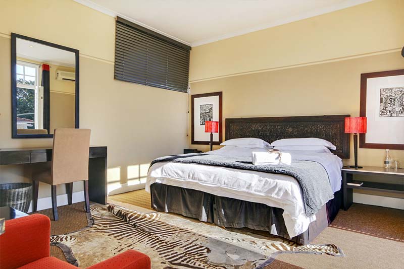 Madiba Bedroom - Liberty Lodge - Bed and Breakfast Cape Town