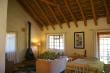 MooiBly self catering thatched cottages in Paarl