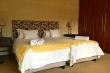 On The Cliff Guest House - bed and breakfast in Hermanus