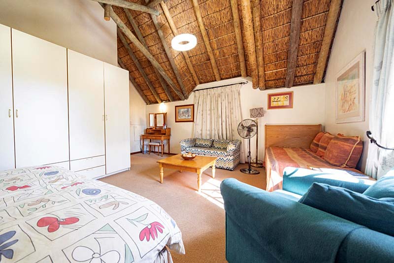Plotsklaps Self Catering Cottage - Tokai, Cape Town