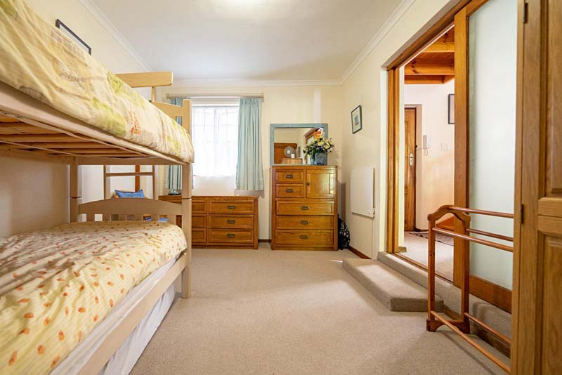 Plotsklaps Self Catering Cottage - Tokai, Cape Town