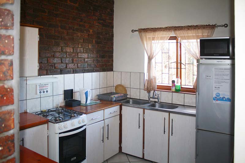 Cottage 4 fully equipped kitchen