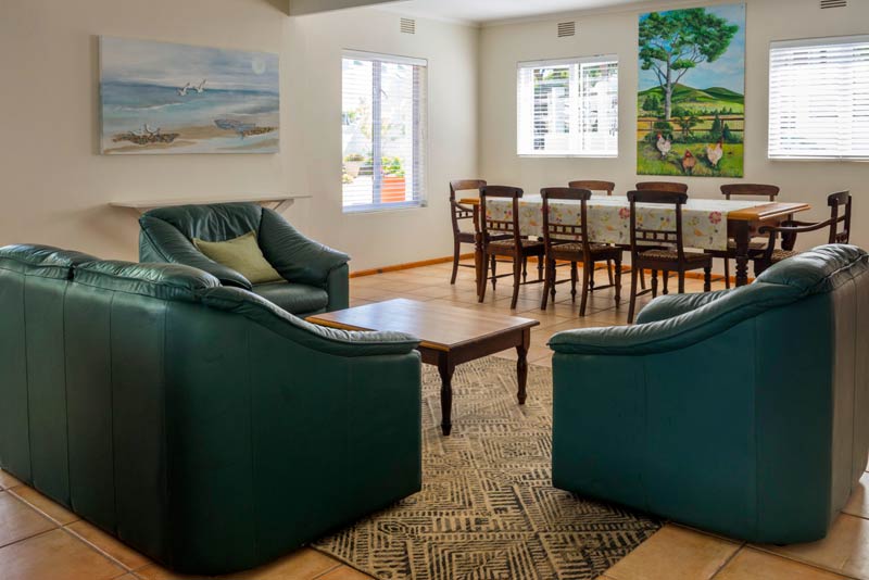 Living room-  Strandmeer 19 self catering Keurboomsrivier, Keurboomstrand