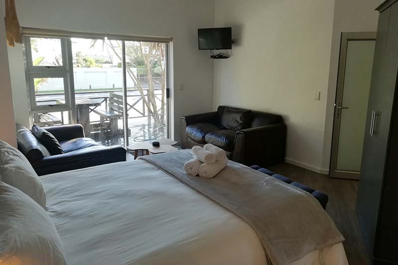 Sunshowers Plett -  self-catering Plettenberg Bay