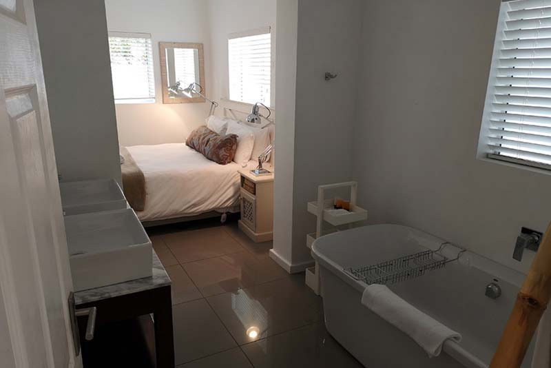 Sunshowers Plett -  self-catering Plettenberg Bay