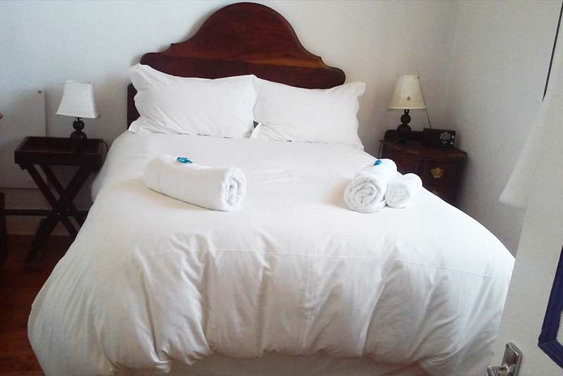 Libra Double Bed
