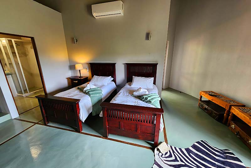 Guest bedroom
