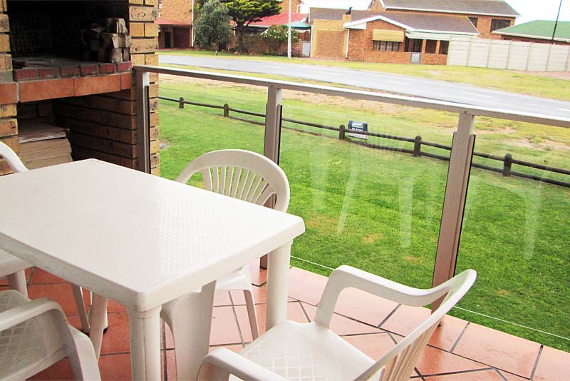 Balcony - Oester 202 self catering apartment Hartenbos