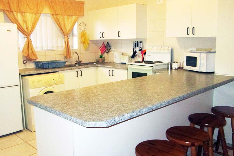 Kitchen - Oester 202 self catering apartment Hartenbos