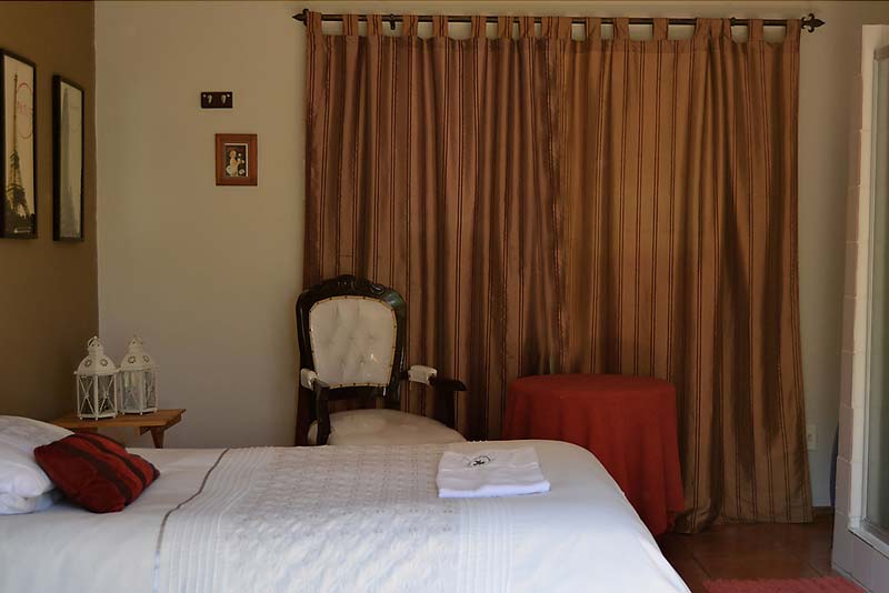 Victorian Room Single Room overlooking the garden
