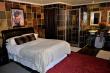 Roman Room - Honeymoon Suite with bath and shower.