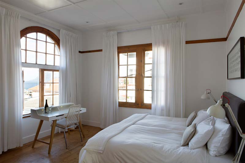 Chartfield Guesthouse - bed and breakfast accommodation in Kalk Bay, Cape Town.