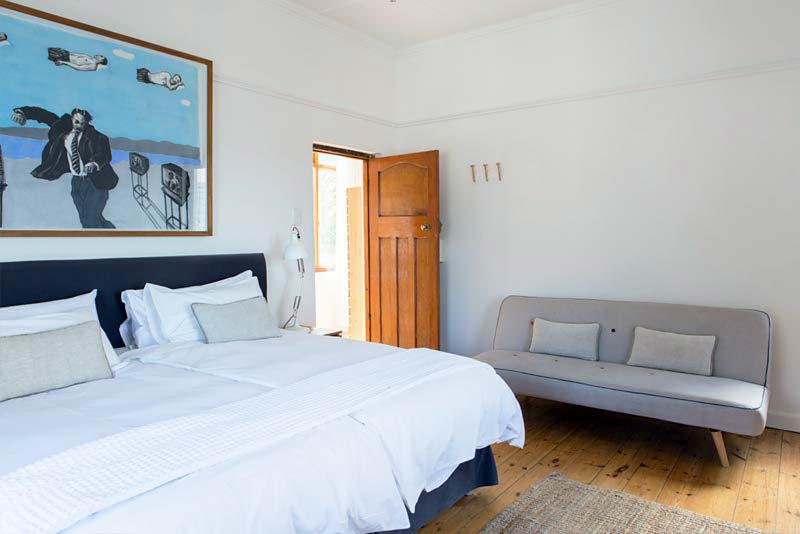 Chartfield Guesthouse - bed and breakfast accommodation in Kalk Bay, Cape Town.