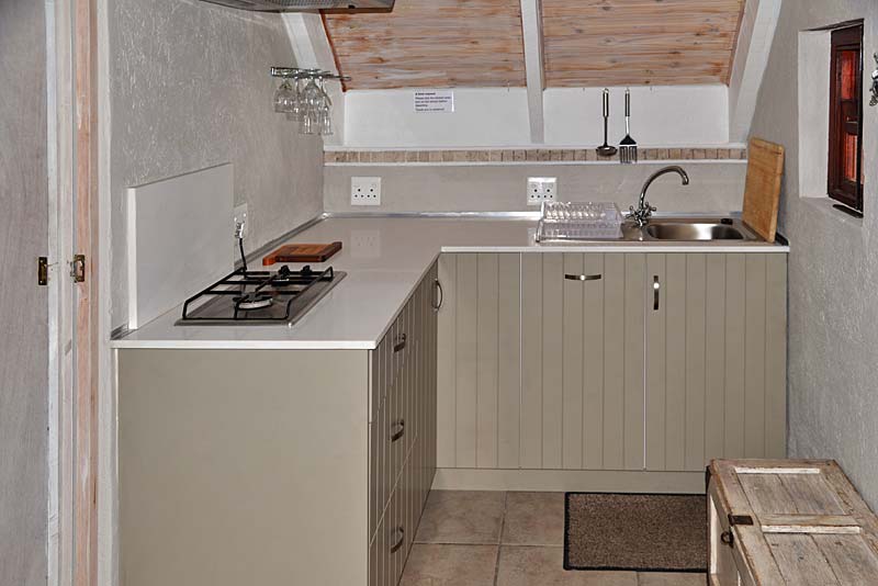 Kitchenette. 