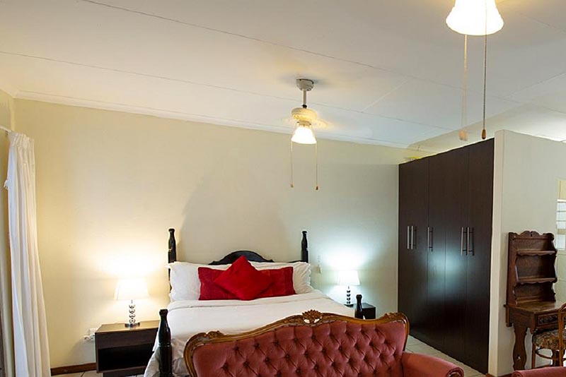Luxury Room 8