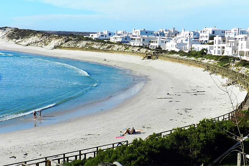Cosy protected safe swimming Beach 