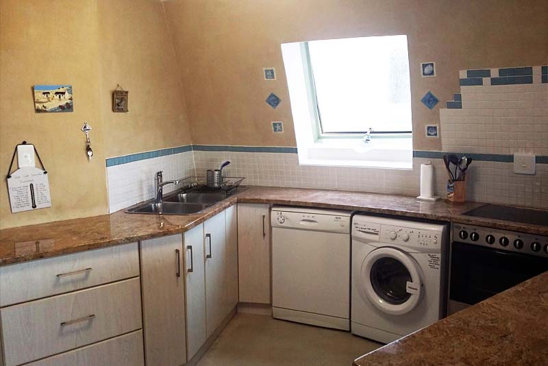 Perle fully equipped kitchen
