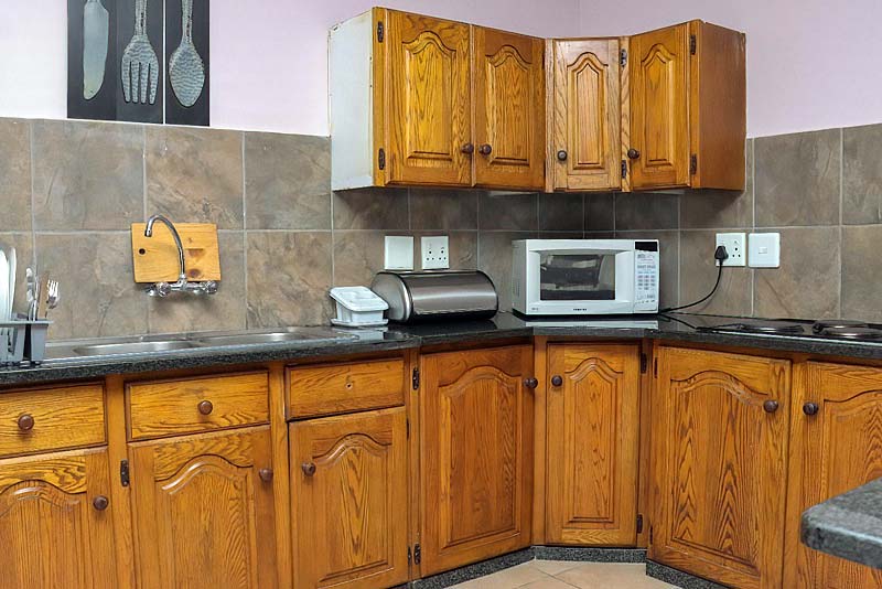 Woodpecker's Inn Bed & Breakfast Guesthouse - Kempton Park