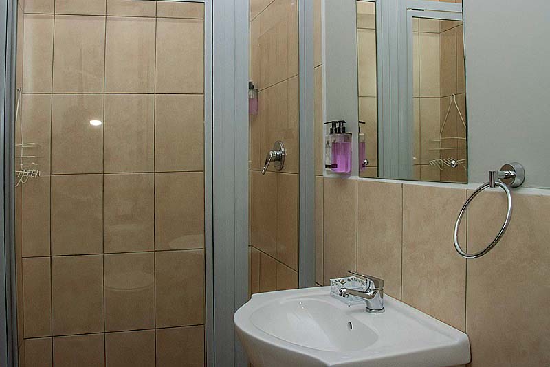 Woodpecker's Inn, Kempton Park - Deluxe Double Room