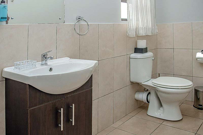 Woodpecker's Inn, Kempton Park - Standard Twin Room