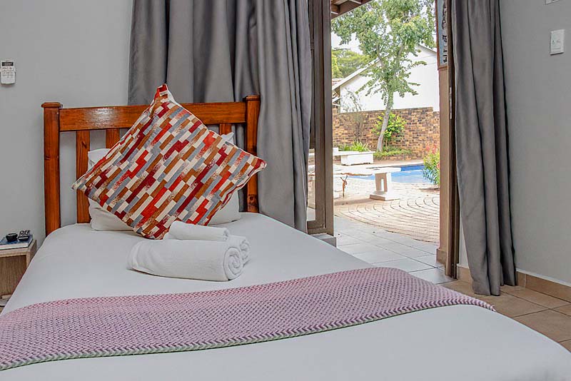 Woodpecker's Inn, Kempton Park - Standard Twin Room