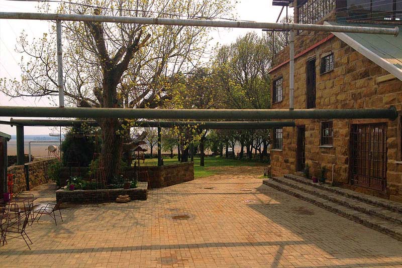 Waaidam Resort - Guest Farm bed and breakfast accommodation near Harrismith