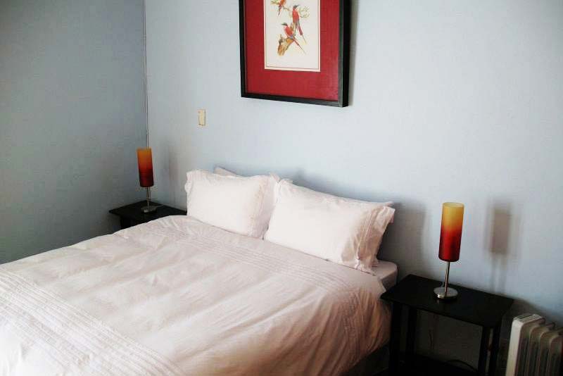 Carmine room