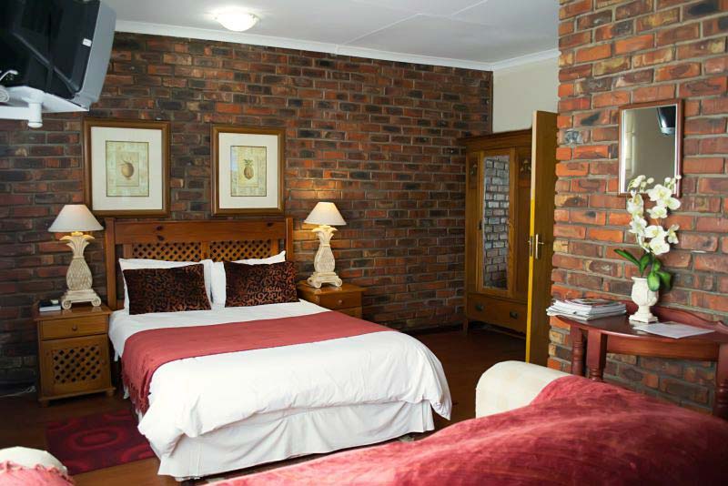 Lily Guesthouse - bed and breakfast and self catering in Bloemfontein