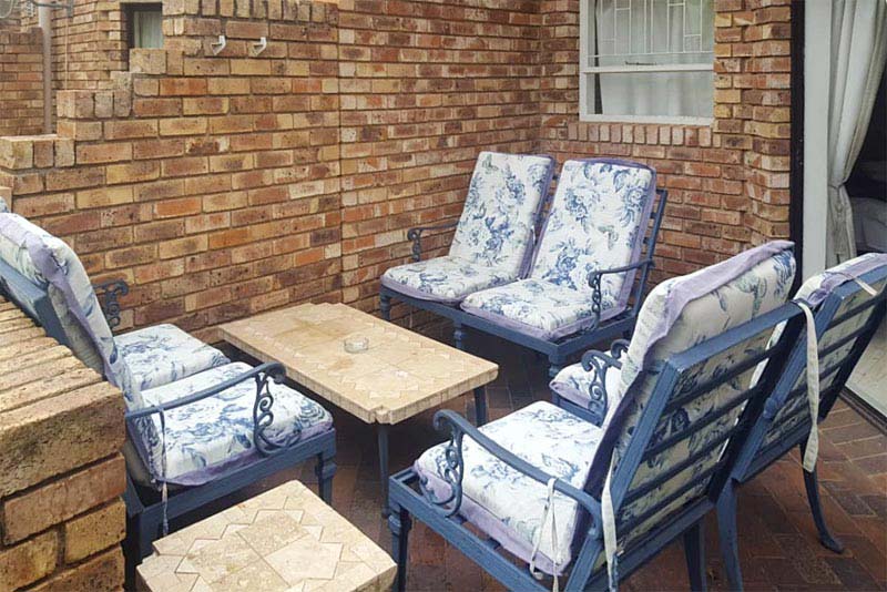 The Savoy - Self-catering chalet in Clarens