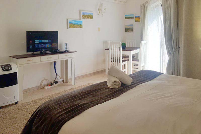 The Savoy - Self-catering chalet in Clarens