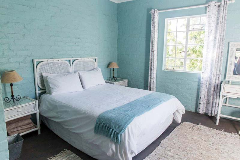 Whiskey Yankee main bedroom