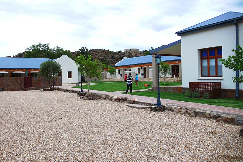 Honeylocust Guesthouse bed & breakfast in Colesberg