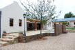 Honeylocust Guesthouse bed & breakfast in Colesberg