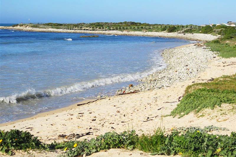 Beach front - The Boardwalk 6 self catering Struisbaai