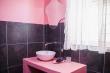 The Stoep apartment bathroom