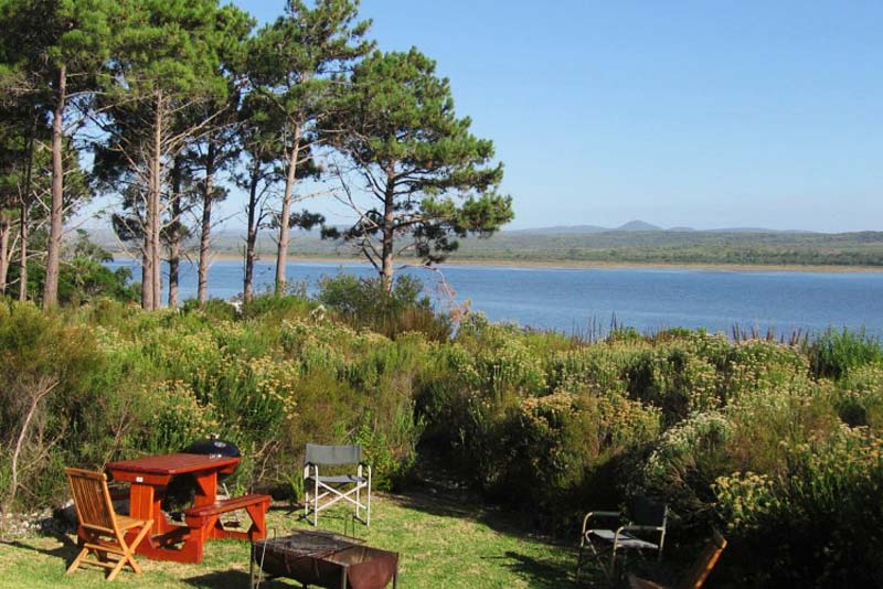 Garden - Lagoon View - self catering in Hermanus