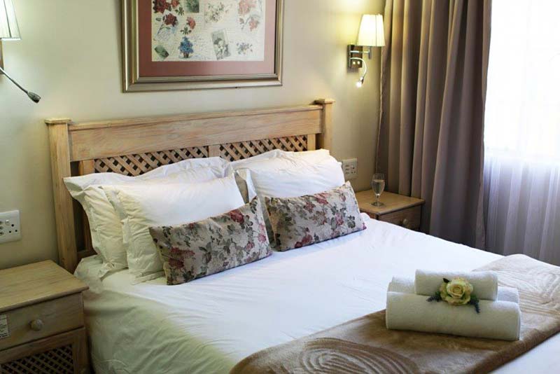 Room 4 Bedroom