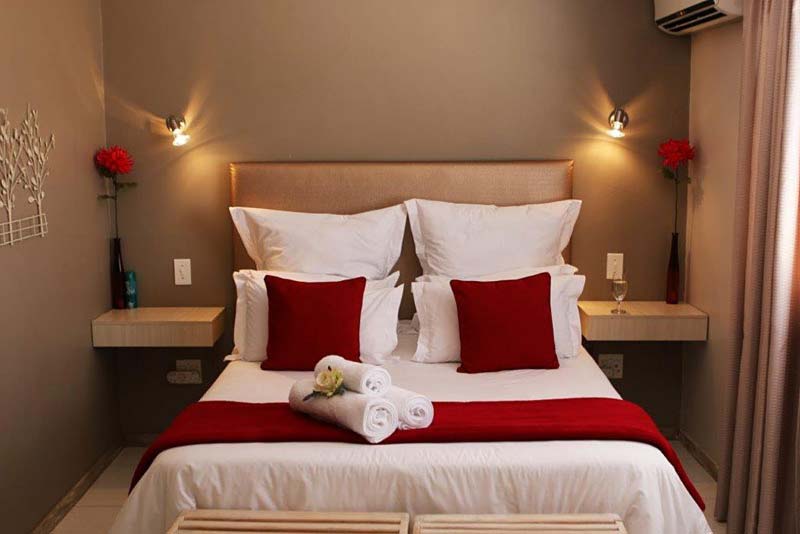 Room 6 Bedroom