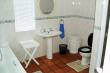 Onsuite bathroom - Whimseagull self catering Jacobsbaai