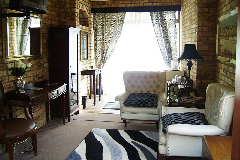 Swan-Lake - Bed and Breakfast in Montana Park, Pretoria 