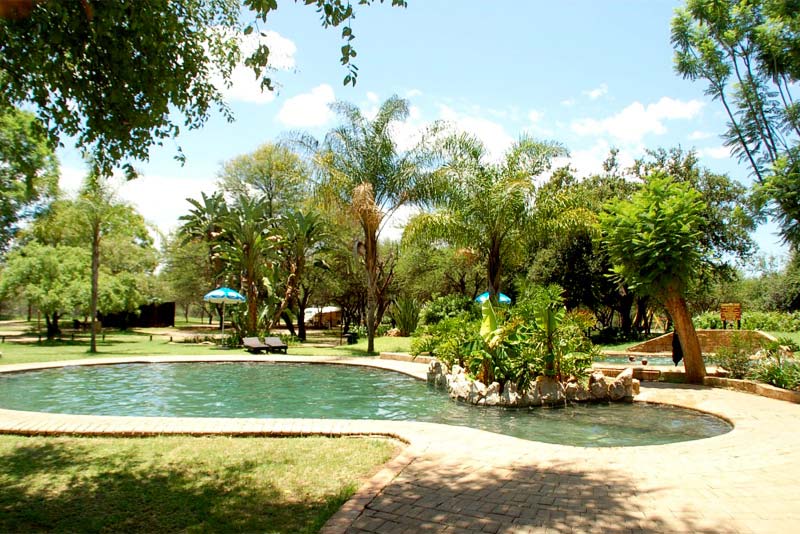 swimming pool in adjacent caravan park heated and cold water