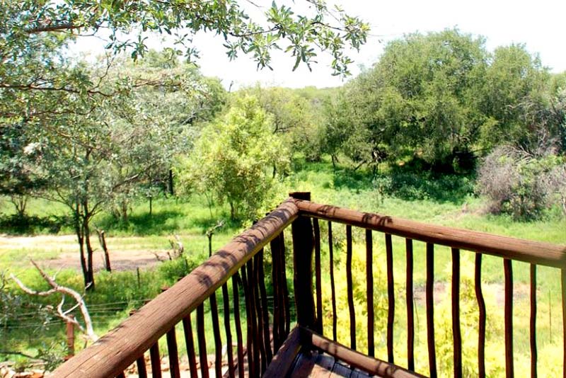 game viewing deck